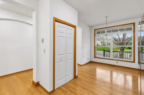 15156 Dundee Avenue Apple Valley MN 55124