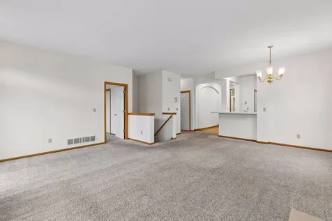 15156 Dundee Avenue Apple Valley MN 55124