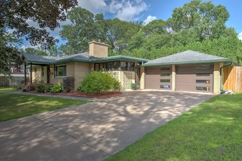 2850 Holly Street S Cambridge MN 55008