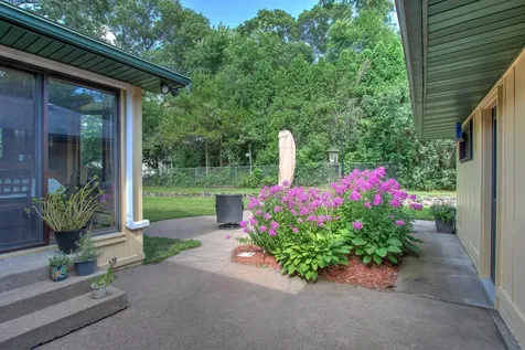 2850 Holly Street S Cambridge MN 55008