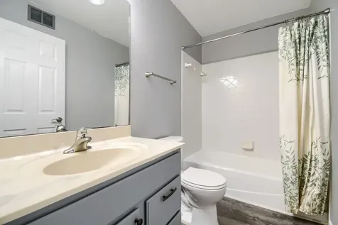 9664 Wynstone Drive Woodbury MN 55125