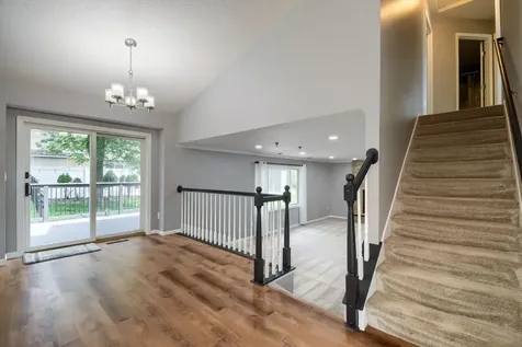 9664 Wynstone Drive Woodbury MN 55125