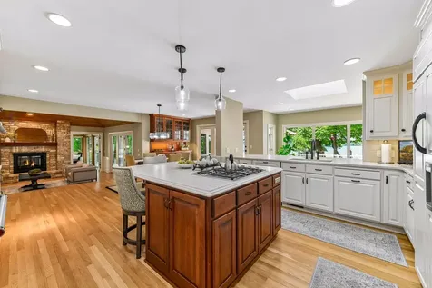 6306 Maple Ridge Excelsior MN 55331