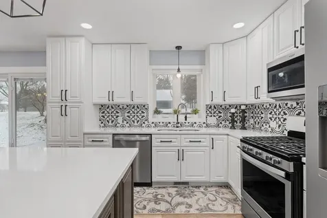 2129 Arkwright Street Maplewood MN 55117