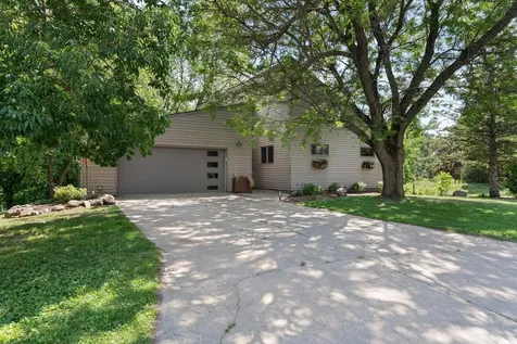 2006 11th Avenue NE Austin MN 55912