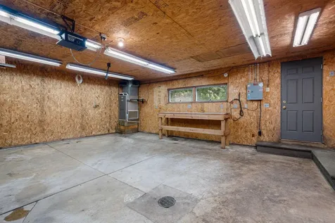2006 11th Avenue NE Austin MN 55912