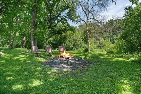 2006 11th Avenue NE Austin MN 55912