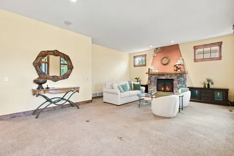 1008 Newhall Drive Faribault MN 55021