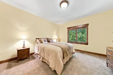 1008 Newhall Drive Faribault MN 55021