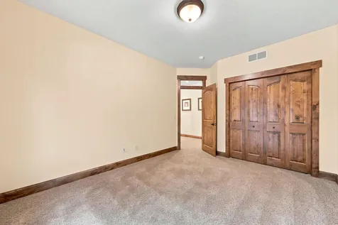 1008 Newhall Drive Faribault MN 55021