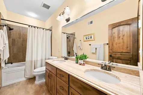 1008 Newhall Drive Faribault MN 55021