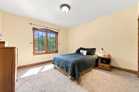 1008 Newhall Drive Faribault MN 55021