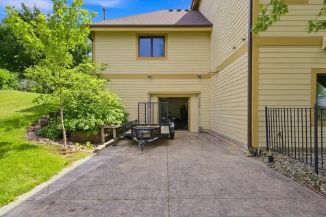 1008 Newhall Drive Faribault MN 55021