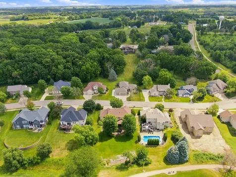 1008 Newhall Drive Faribault MN 55021