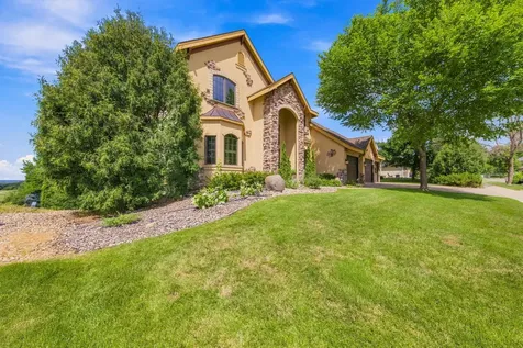 1008 Newhall Drive Faribault MN 55021