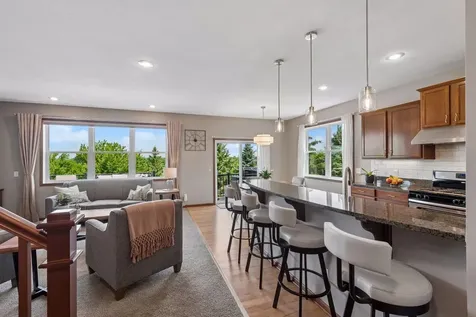 7091 Oak Ridge Court Shakopee MN 55379