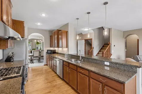 7091 Oak Ridge Court Shakopee MN 55379