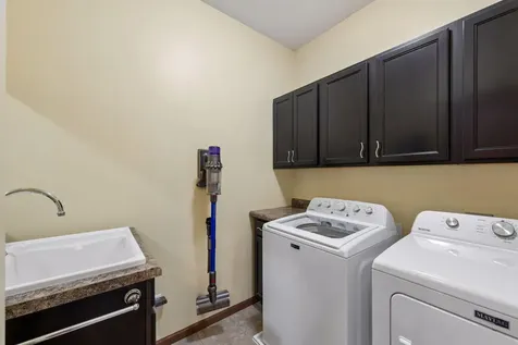 7091 Oak Ridge Court Shakopee MN 55379