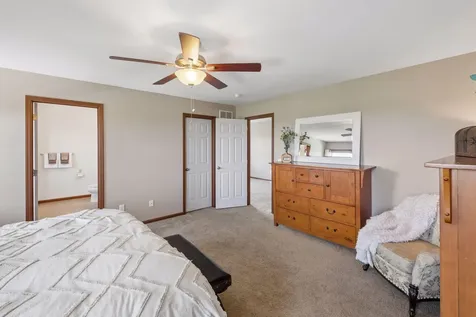 7091 Oak Ridge Court Shakopee MN 55379
