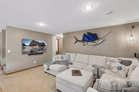 7091 Oak Ridge Court Shakopee MN 55379