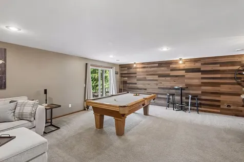 7091 Oak Ridge Court Shakopee MN 55379
