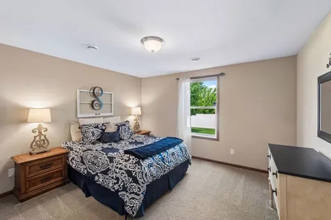 7091 Oak Ridge Court Shakopee MN 55379