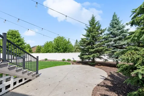 7091 Oak Ridge Court Shakopee MN 55379