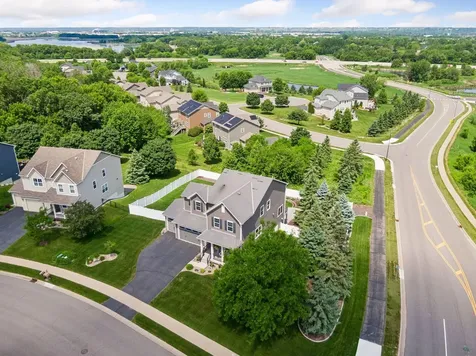 7091 Oak Ridge Court Shakopee MN 55379