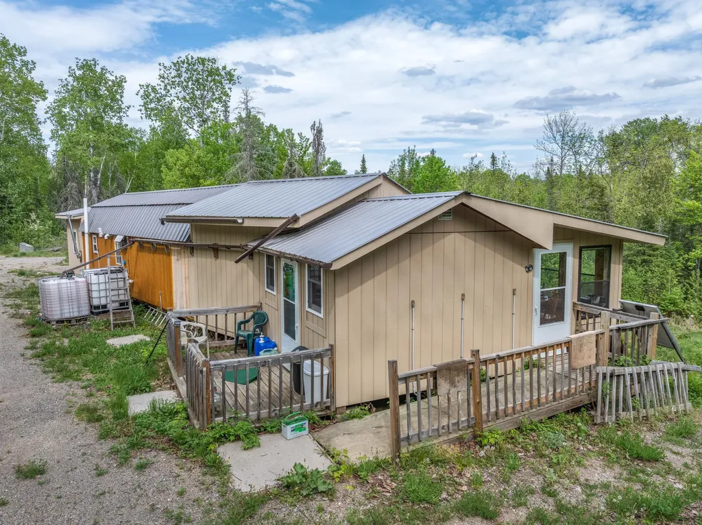 1152 Fernberg Road Ely MN 55731