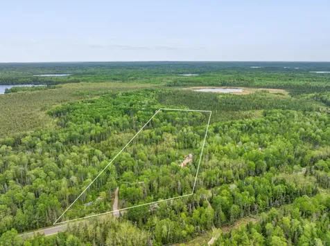 1152 Fernberg Road Ely MN 55731