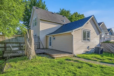 857 Rose Avenue E Saint Paul MN 55106