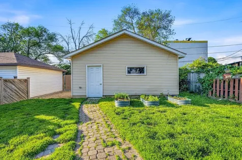 857 Rose Avenue E Saint Paul MN 55106