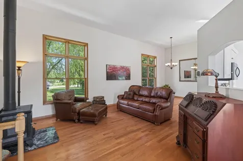 1225 Earle Way Burnsville MN 55306