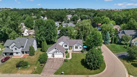 1225 Earle Way Burnsville MN 55306