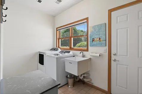 1225 Earle Way Burnsville MN 55306