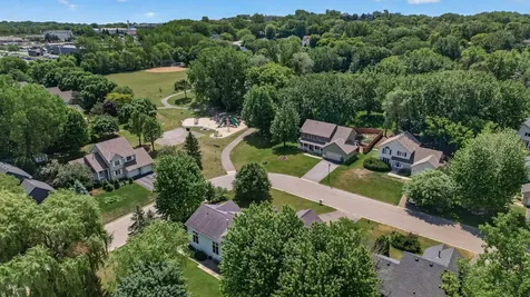 1225 Earle Way Burnsville MN 55306