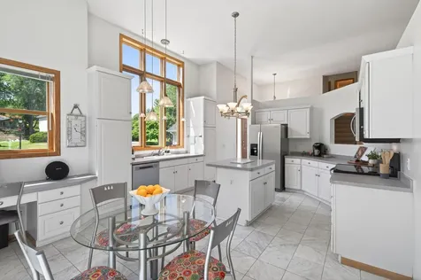 1225 Earle Way Burnsville MN 55306