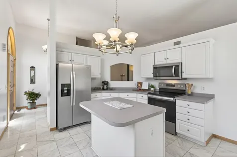 1225 Earle Way Burnsville MN 55306