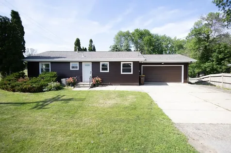 2101 Kenneth Drive Albert Lea MN 56007