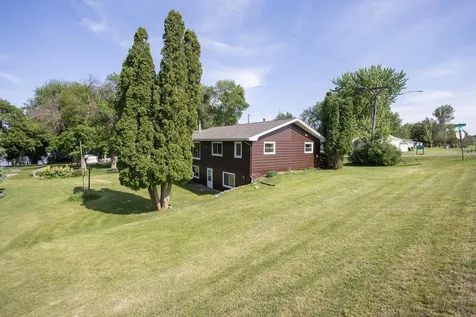 2101 Kenneth Drive Albert Lea MN 56007