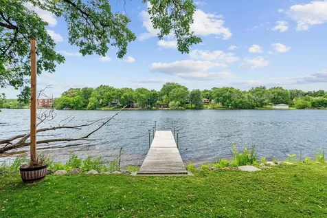 428 Glenbrook Avenue N Oakdale MN 55128