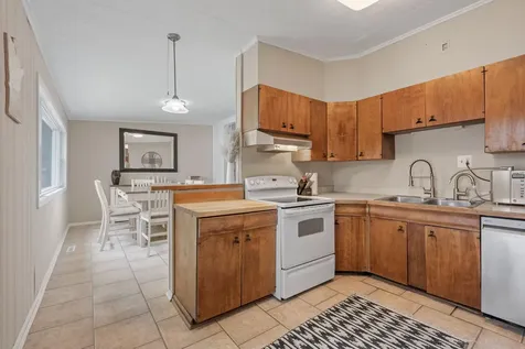 428 Glenbrook Avenue N Oakdale MN 55128