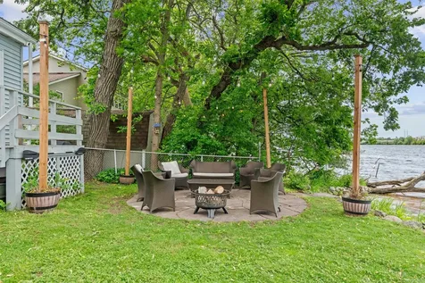 428 Glenbrook Avenue N Oakdale MN 55128