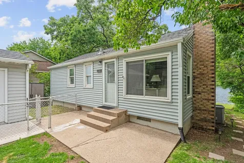 428 Glenbrook Avenue N Oakdale MN 55128