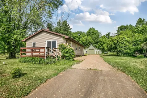31698 Cedar Crest Trail NE North Branch MN 55056