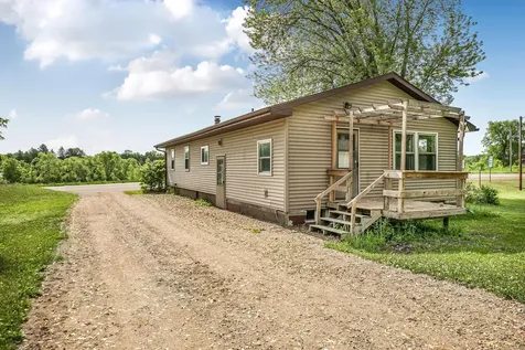31698 Cedar Crest Trail NE North Branch MN 55056