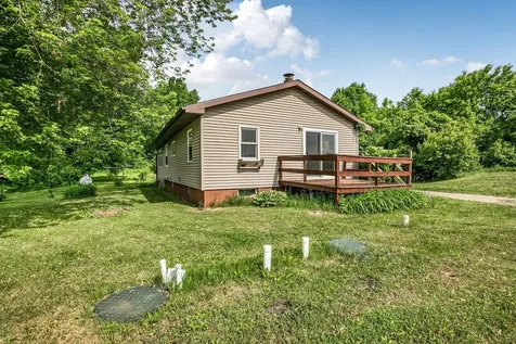 31698 Cedar Crest Trail NE North Branch MN 55056