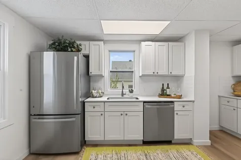 1806 Sherwood Avenue Saint Paul MN 55119