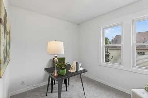 1806 Sherwood Avenue Saint Paul MN 55119