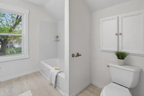 1806 Sherwood Avenue Saint Paul MN 55119